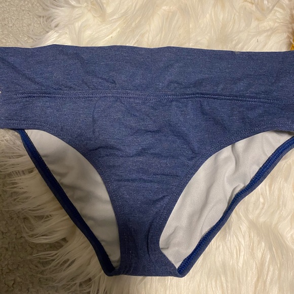 Swim bottom XS - Picture 2 of 3